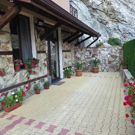 Pensjonat надежда - Złatograd