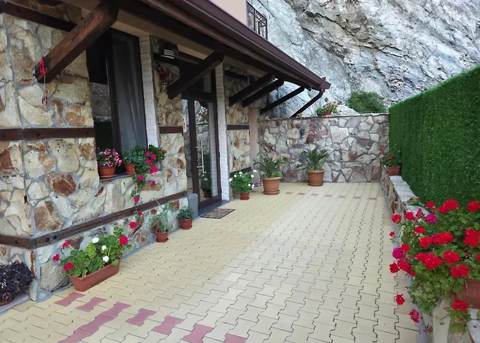 Pensjonat надежда - Złatograd